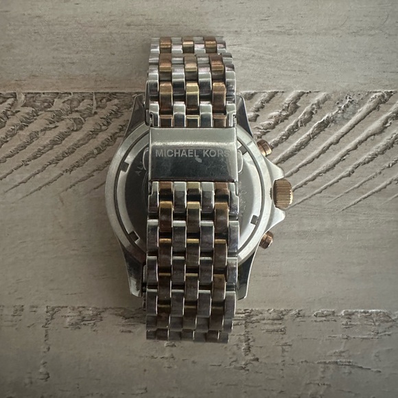 Michael Kors tri tone watch - Picture 2 of 4